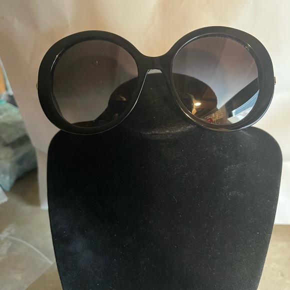 Ralph Lauren Glossy Black Round Sunglasses - Picture 2 of 9